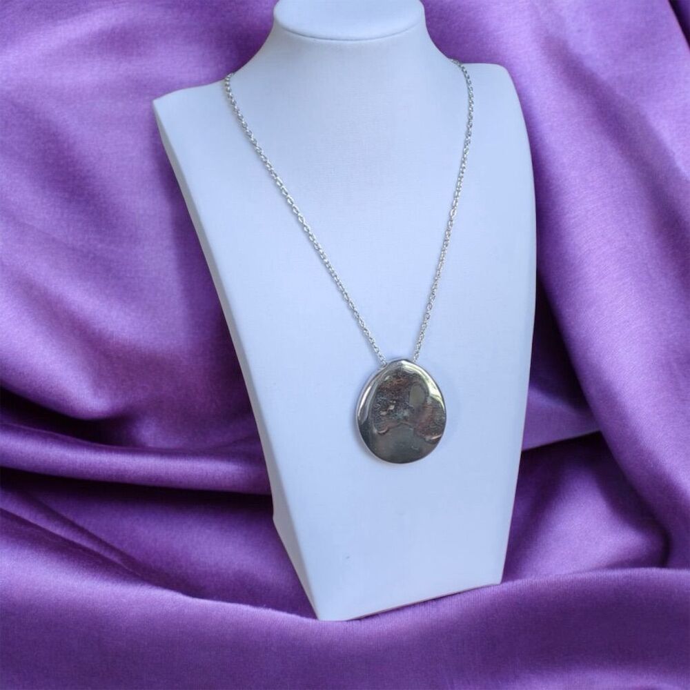 RLM Robert Lee Morris Silver Oval Pendant Necklace Disk Pendant